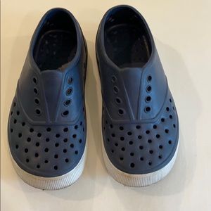 Toddler shoes size 7